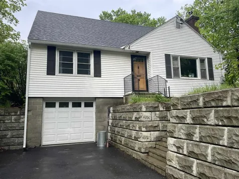 11 Maple Street Brattleboro VT 05350