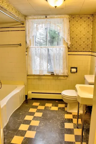 18 Fitzwilliam Road Troy NH 03465