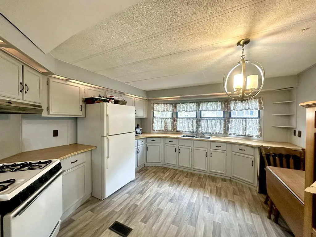 15 Blue Jay Court Keene NH 03431