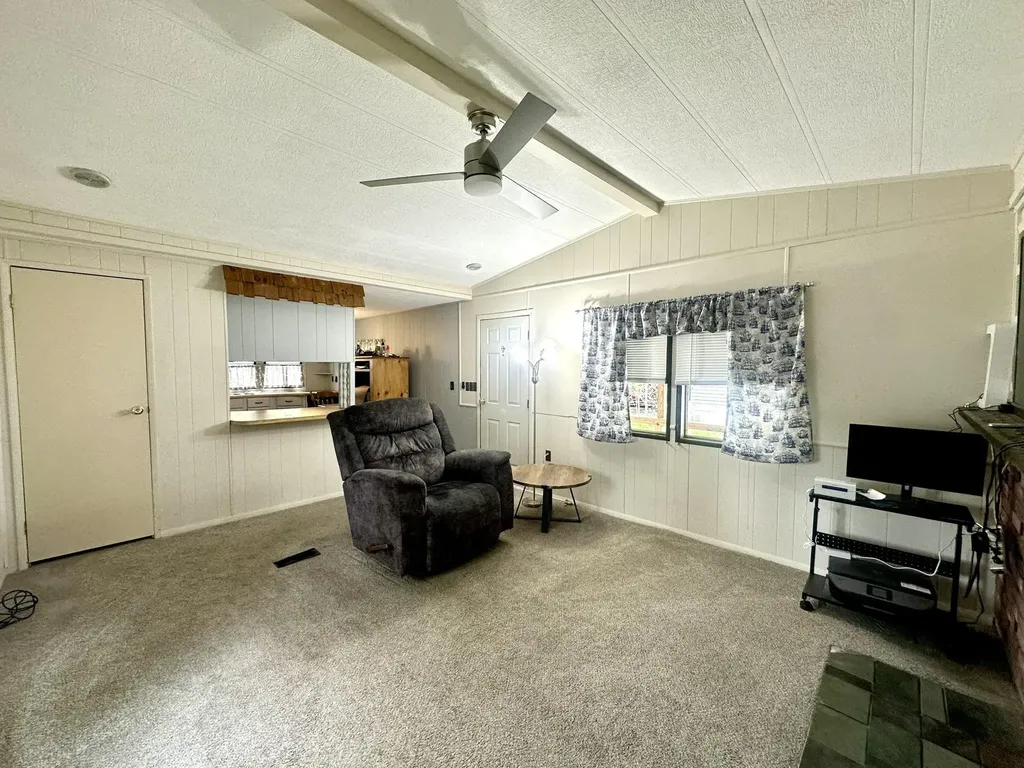 15 Blue Jay Court Keene NH 03431