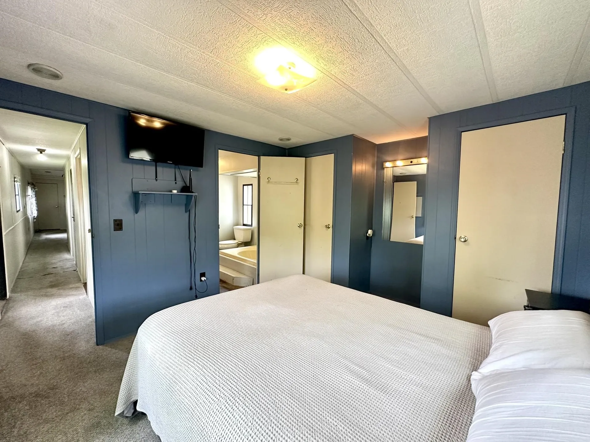 15 Blue Jay Court Keene NH 03431