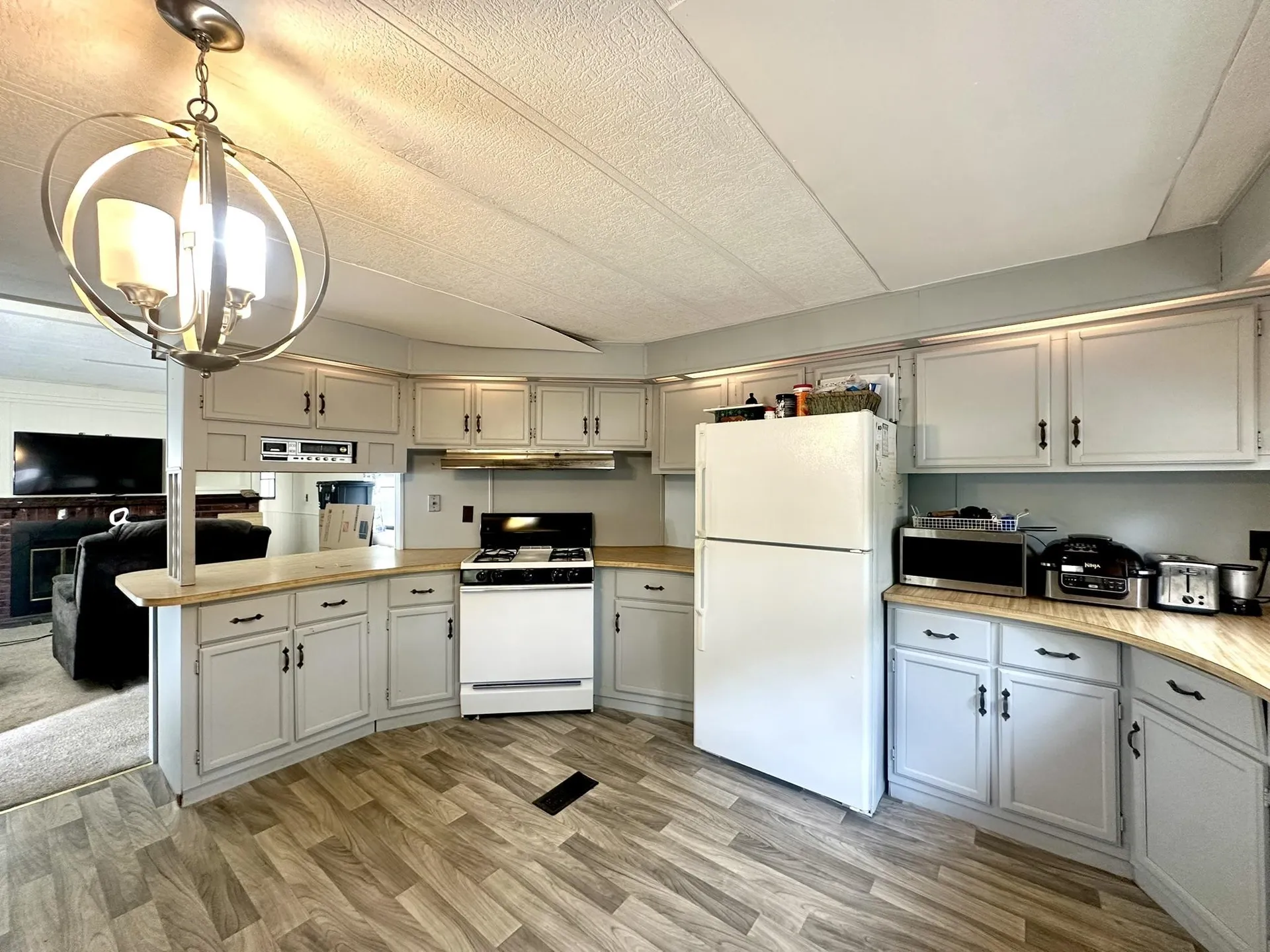 15 Blue Jay Court Keene NH 03431