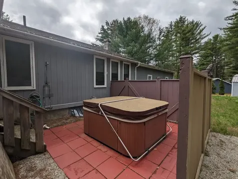 10 Dandiview Road Conway NH 03860