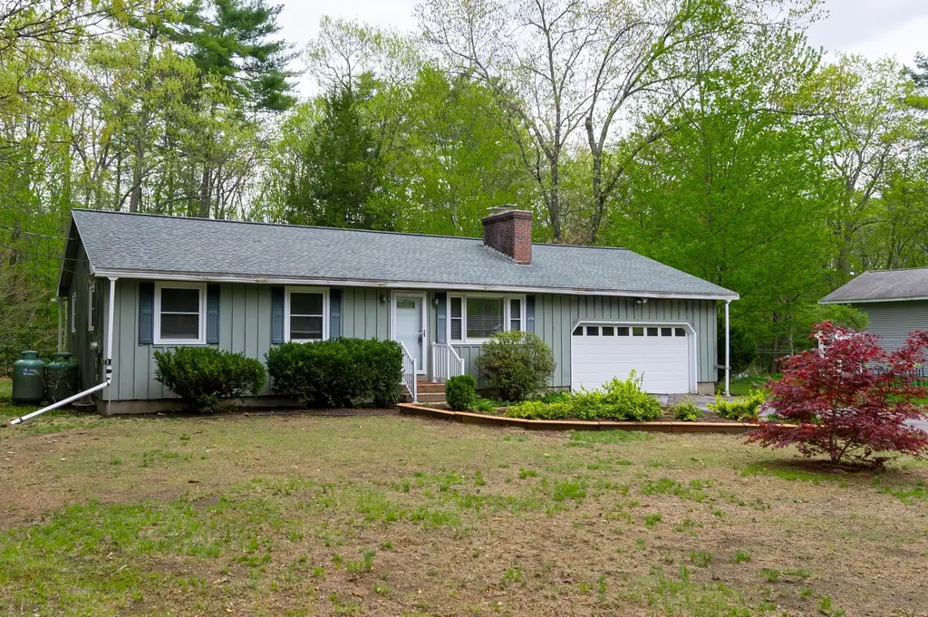 40 Whitten Road Milford NH 03055