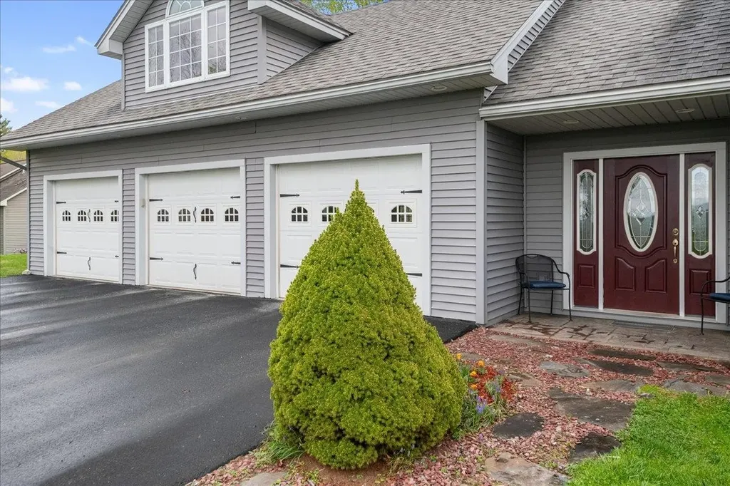 34 Goldsbury Woods Road Barre Town VT 05641