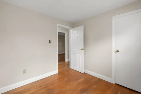 23 Meisner Road Salem NH 03079