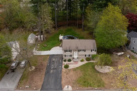 23 Meisner Road Salem NH 03079