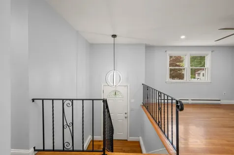 23 Meisner Road Salem NH 03079