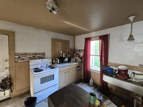 40 Raiches Cross Road Danby VT 05739