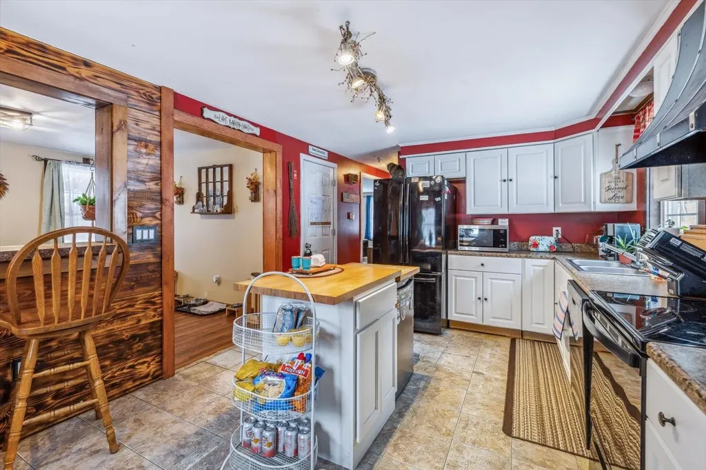 143 Route 12 N Fitzwilliam NH 03447