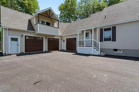 14 Whittier Drive Seabrook NH 03874