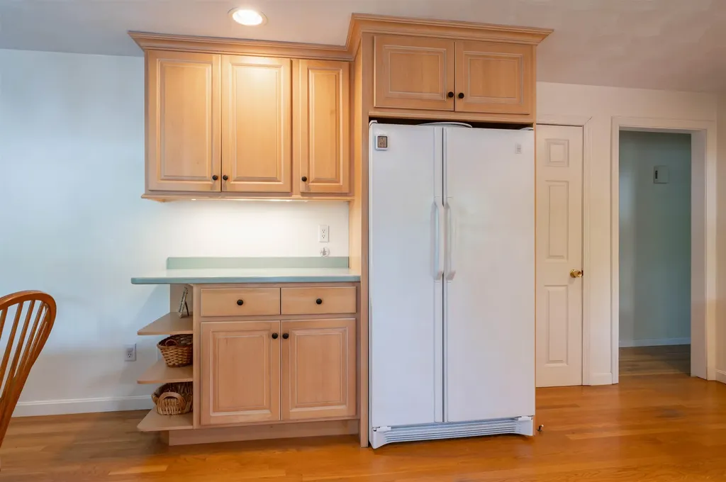 8 Sequoia Lane Plaistow NH 03865