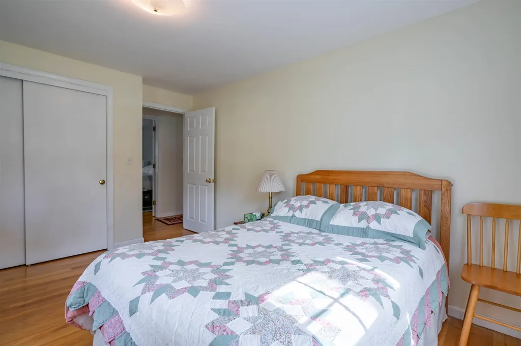 8 Sequoia Lane Plaistow NH 03865