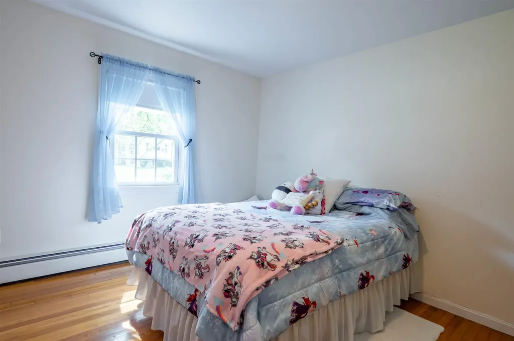 8 Sequoia Lane Plaistow NH 03865