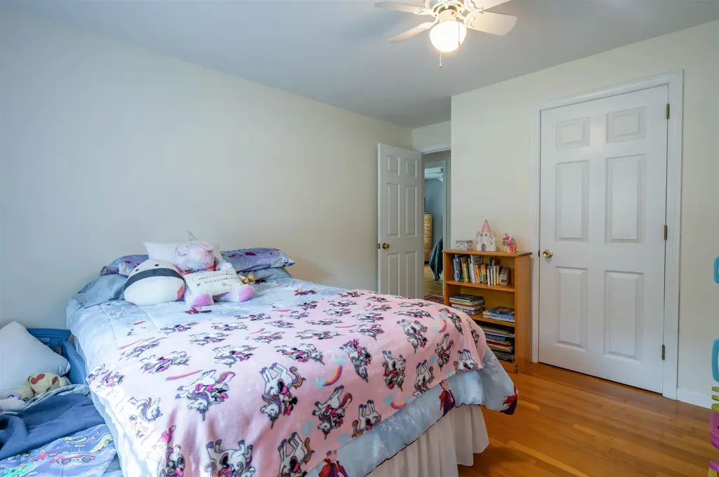 8 Sequoia Lane Plaistow NH 03865