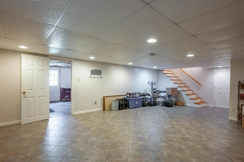 8 Sequoia Lane Plaistow NH 03865