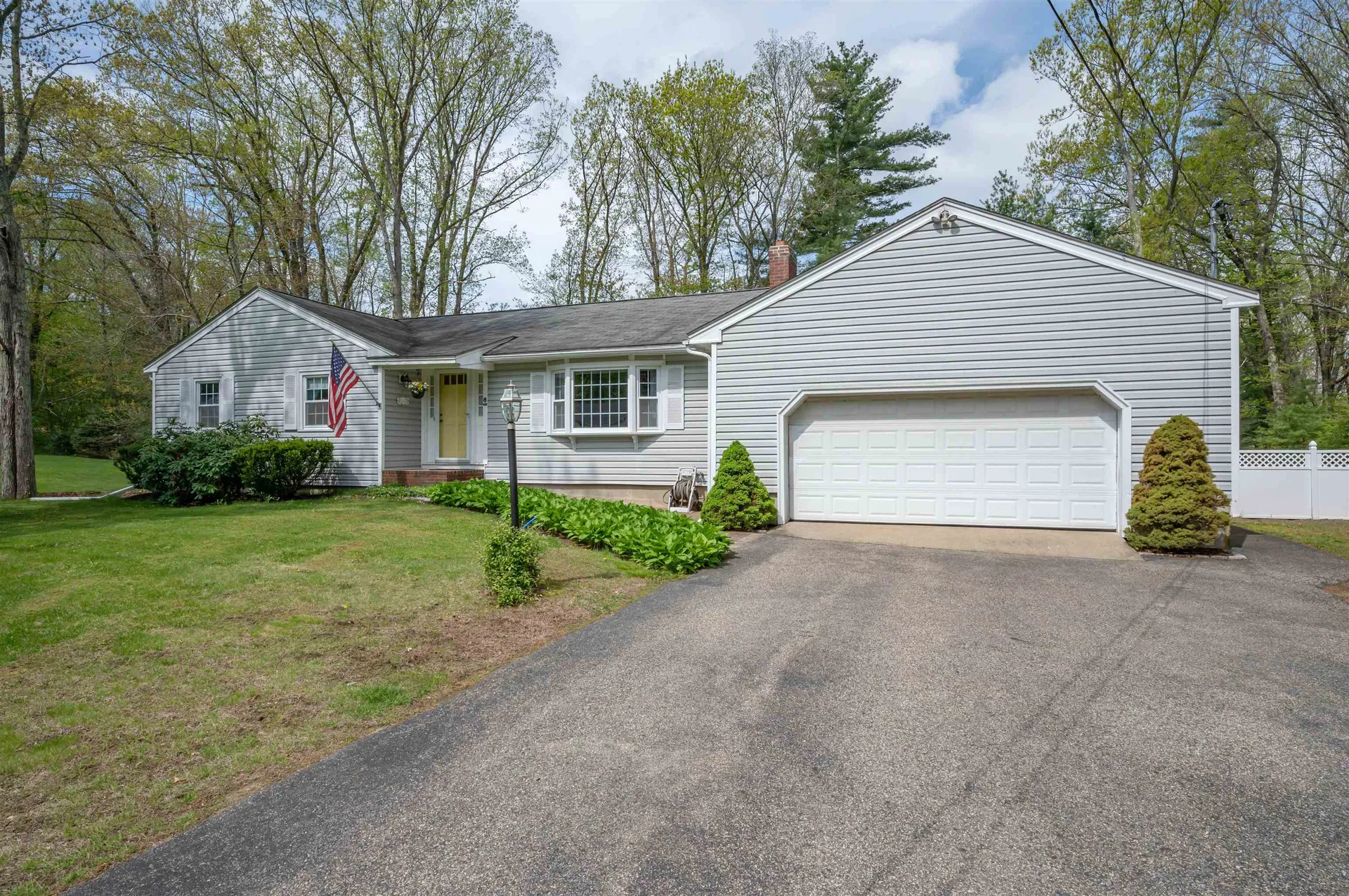 8 Sequoia Lane Plaistow NH 03865