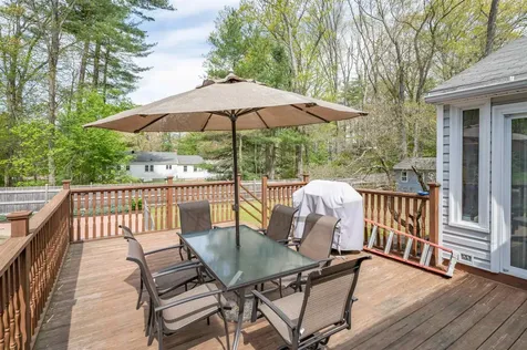 8 Sequoia Lane Plaistow NH 03865