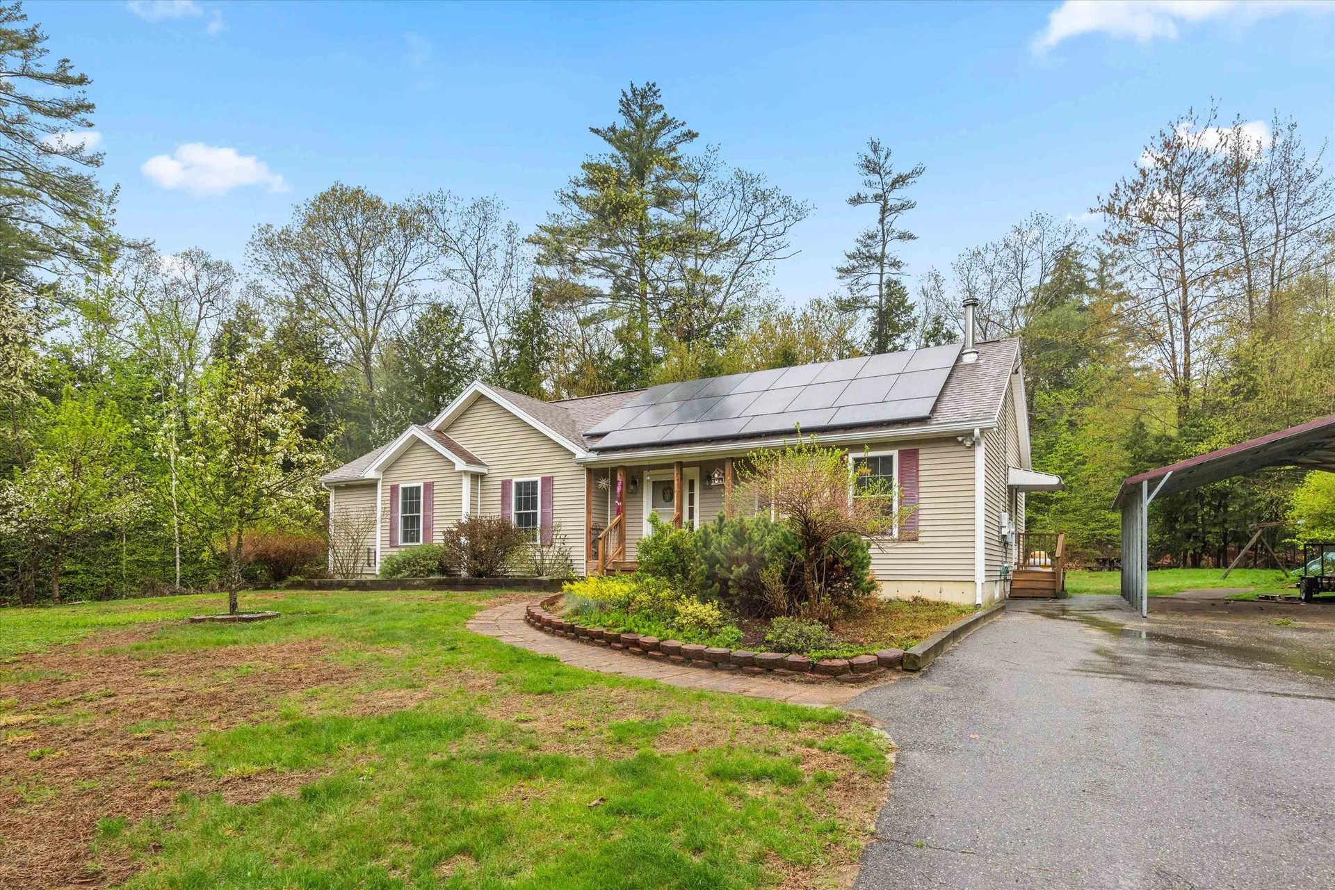56 Call Road Webster NH 03303