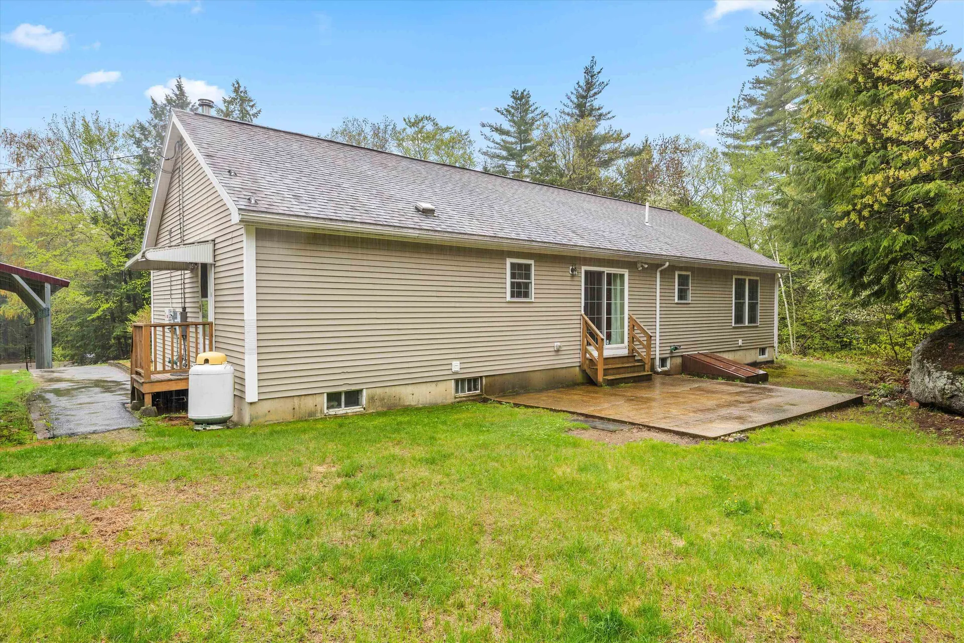 56 Call Road Webster NH 03303