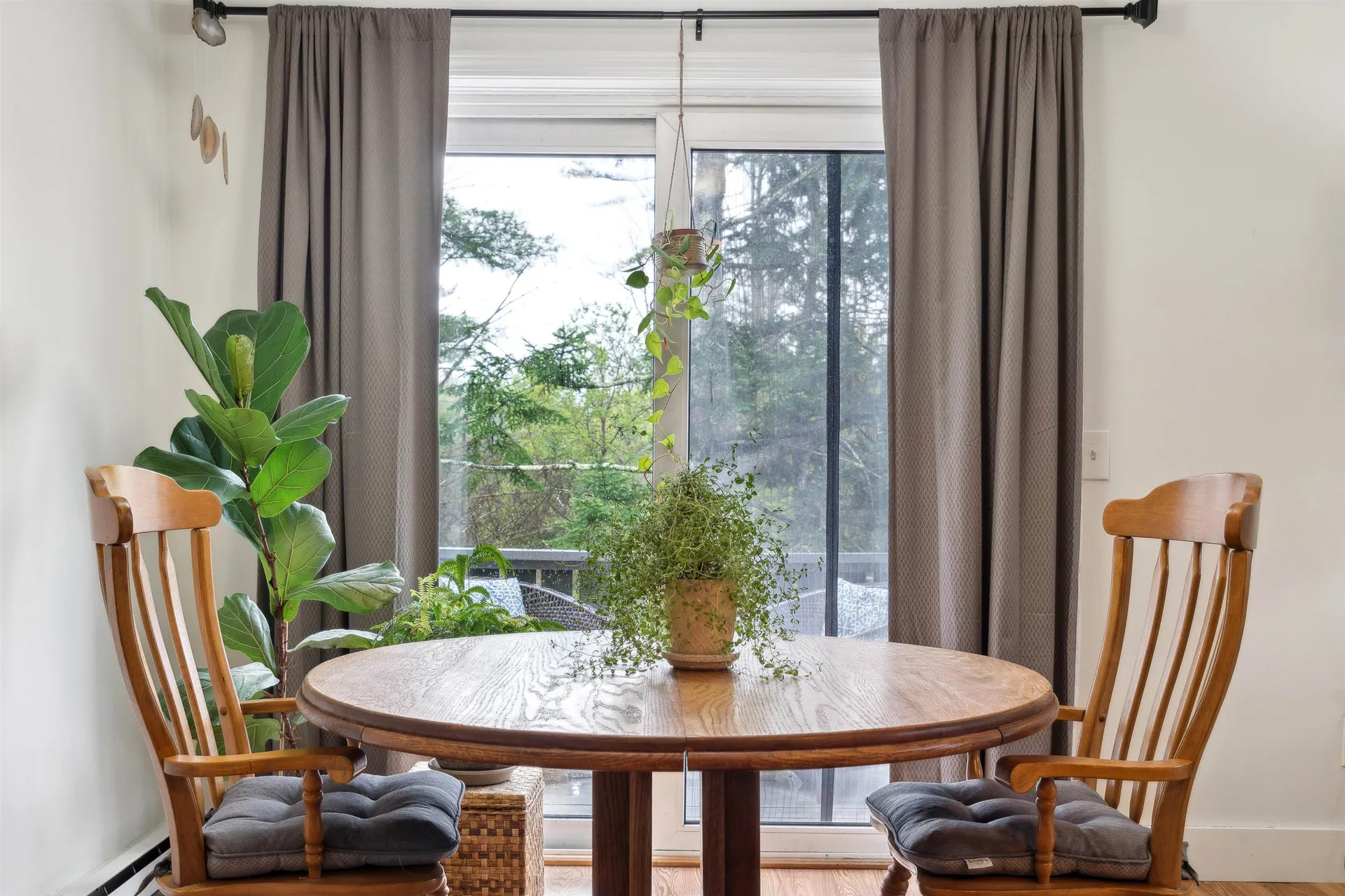 2 Candlelight Terrace Hartford VT 05001