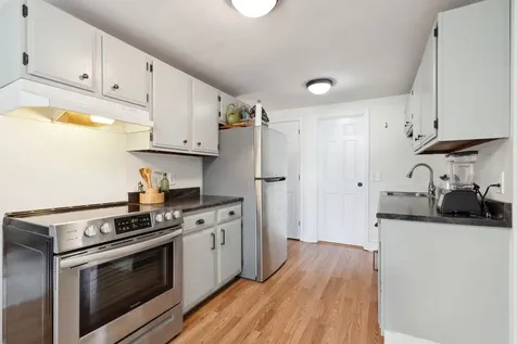 2 Candlelight Terrace Hartford VT 05001