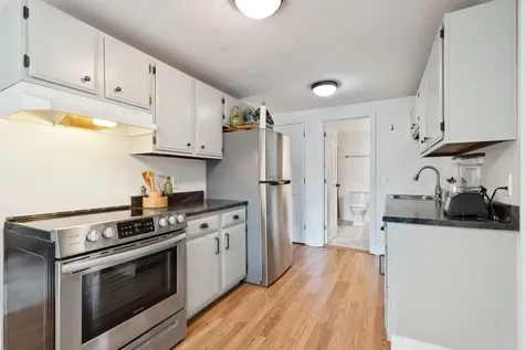 2 Candlelight Terrace Hartford VT 05001