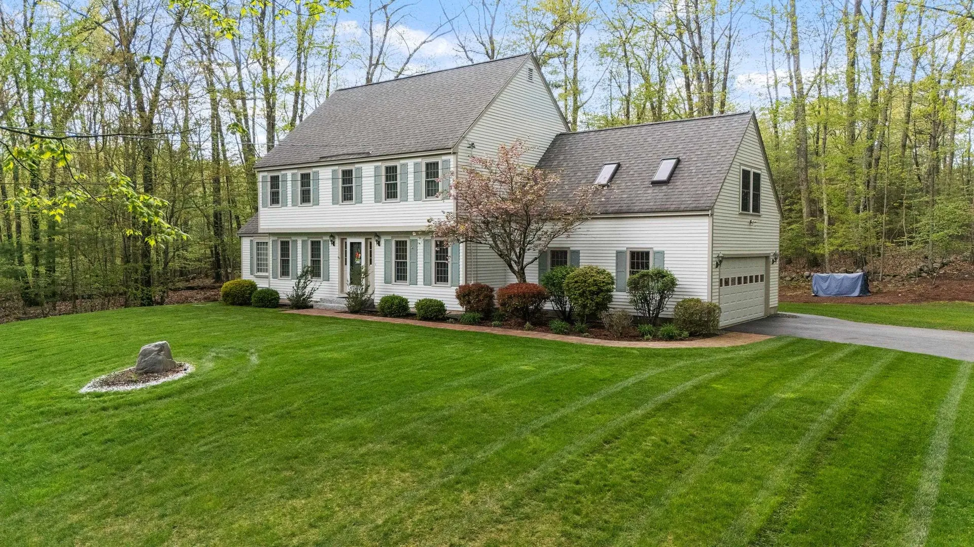 7 Modean Drive Derry NH 03038