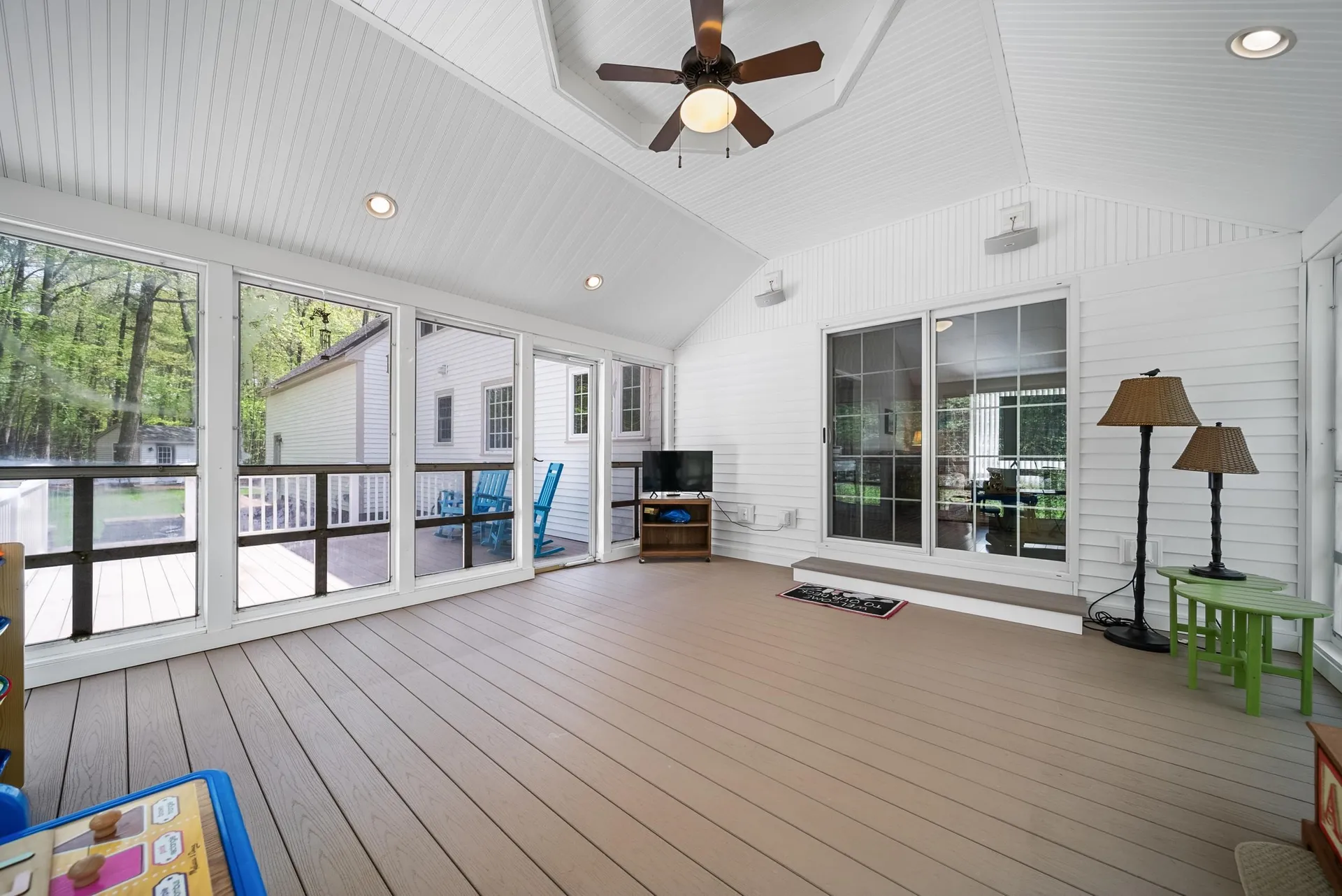 7 Modean Drive Derry NH 03038