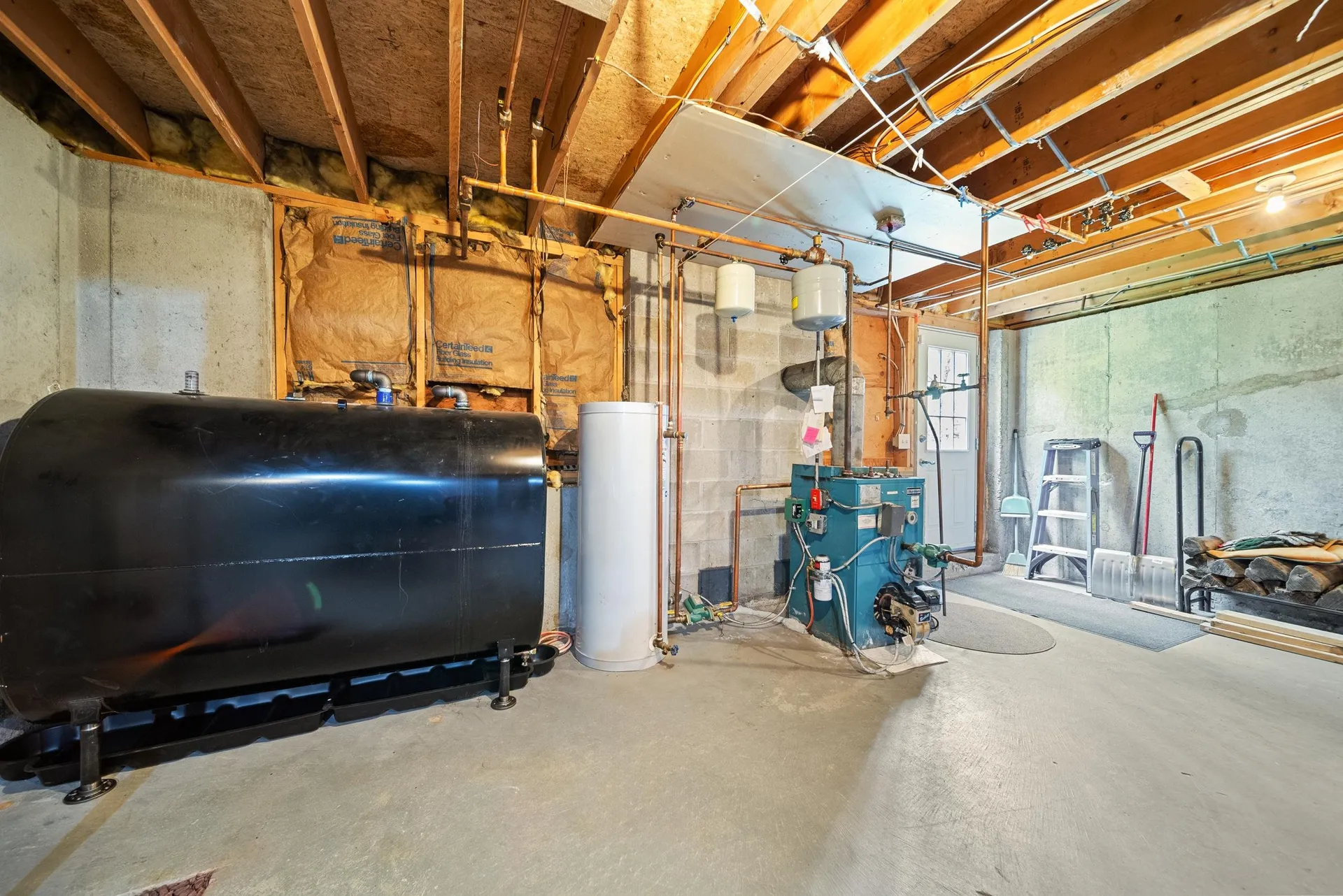 7 Modean Drive Derry NH 03038