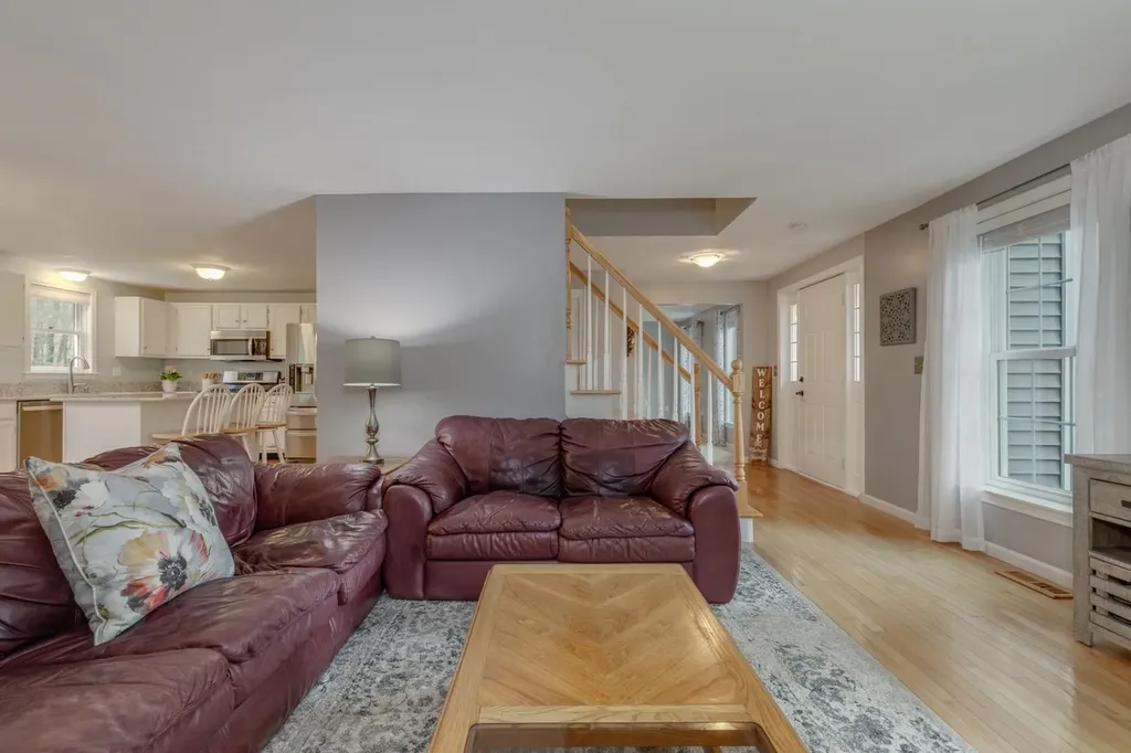 4 Muscovy Drive Litchfield NH 03052