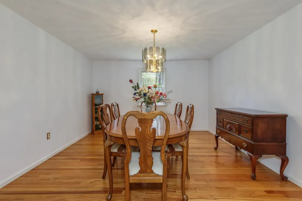 4 Muscovy Drive Litchfield NH 03052