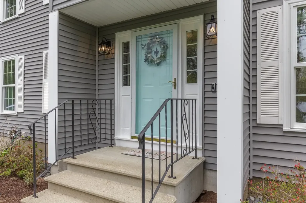 4 Muscovy Drive Litchfield NH 03052