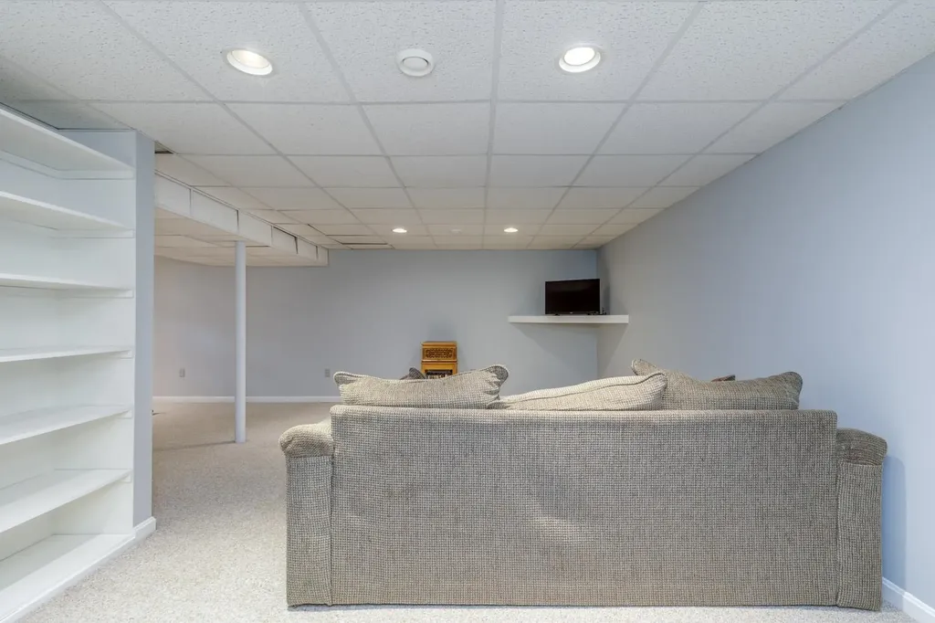 4 Muscovy Drive Litchfield NH 03052