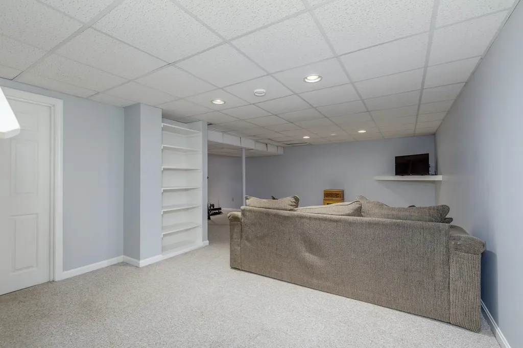 4 Muscovy Drive Litchfield NH 03052