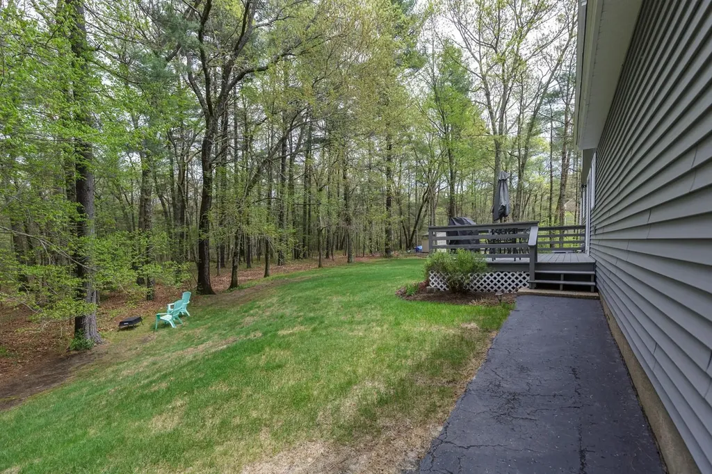 4 Muscovy Drive Litchfield NH 03052