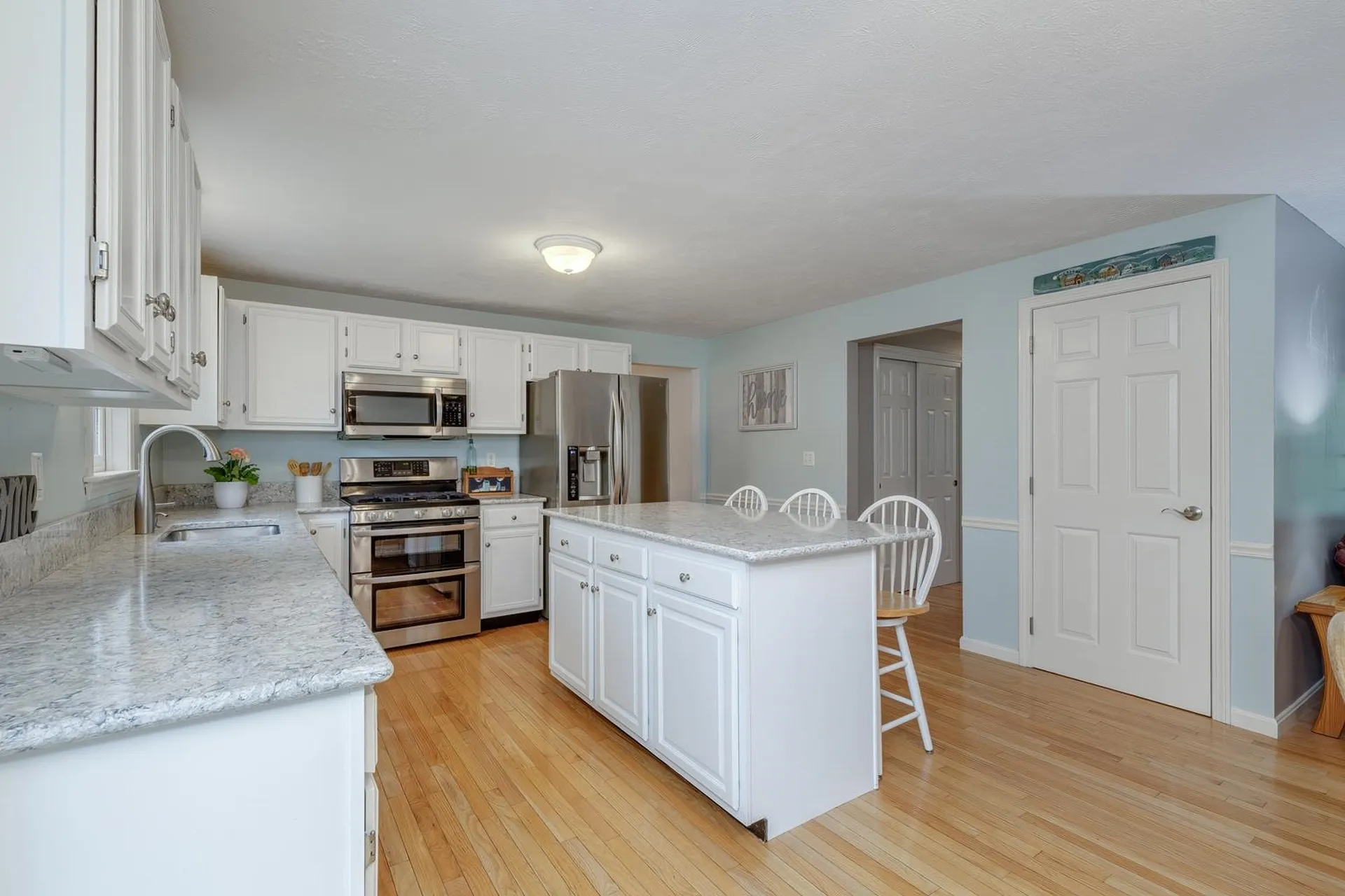 4 Muscovy Drive Litchfield NH 03052