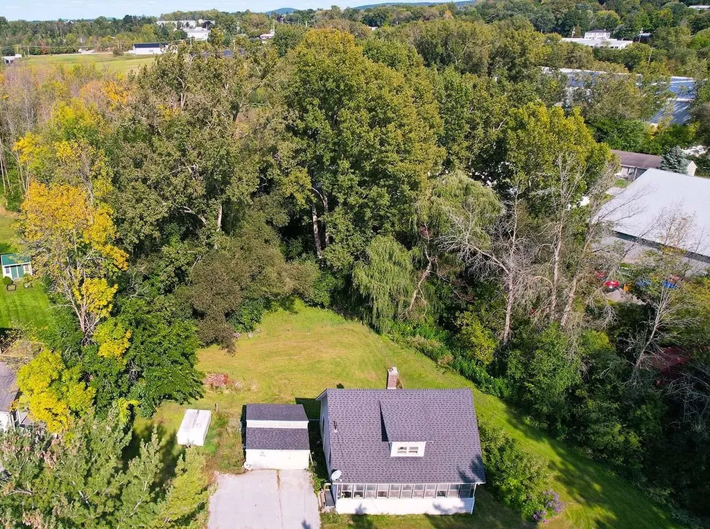 77 Lower Newton Street St. Albans City VT 05478