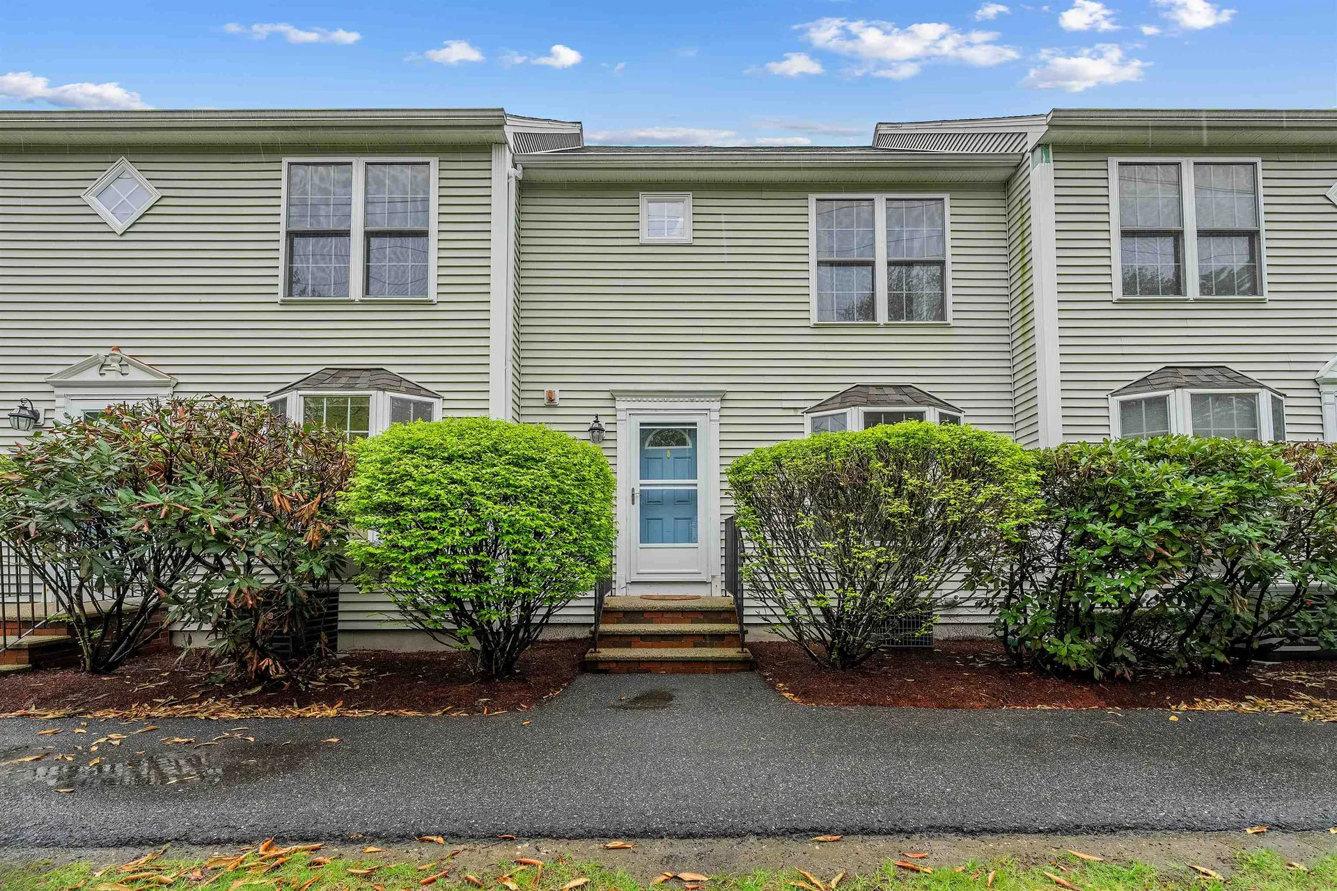 15 Elm Street Derry NH 03038