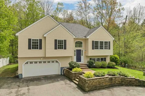 31 Danville Road Hampstead NH 03826