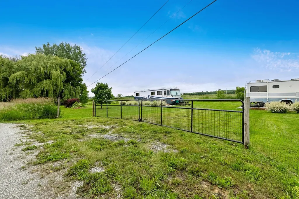 2657 West Shore Road Alburgh VT 05440