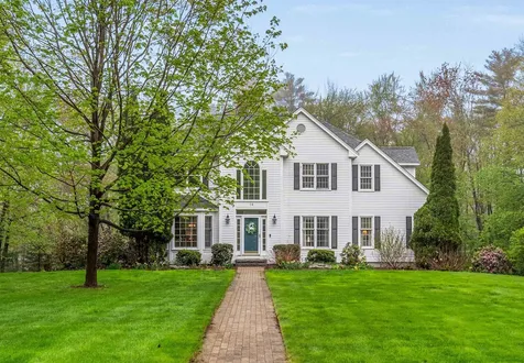 14 Hunters Road Bedford NH 03110