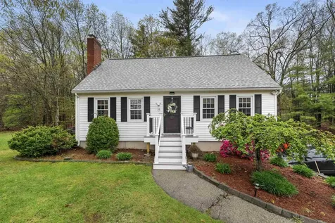 19 Ash Street Extension Derry NH 03038