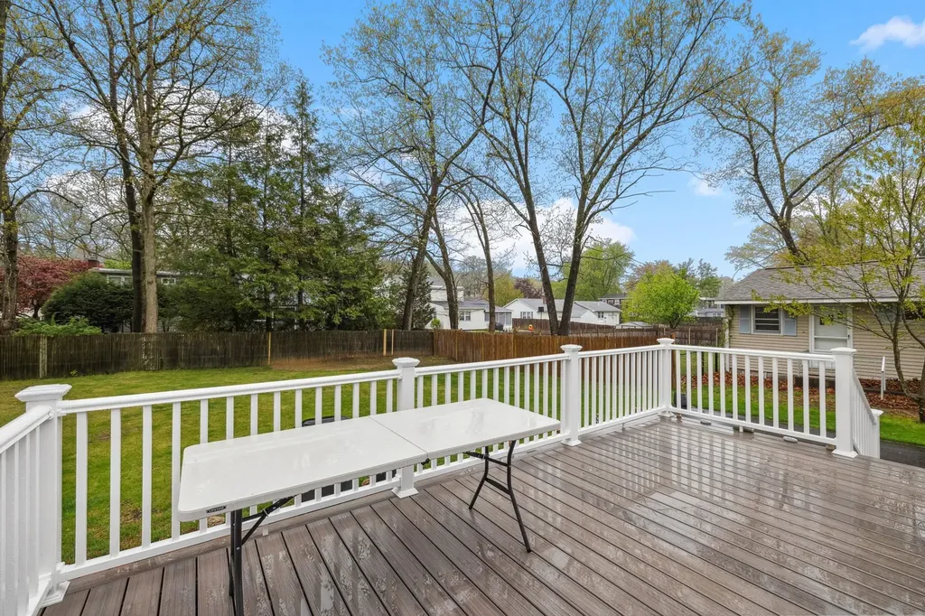 111 Sherwood Drive Manchester NH 03103