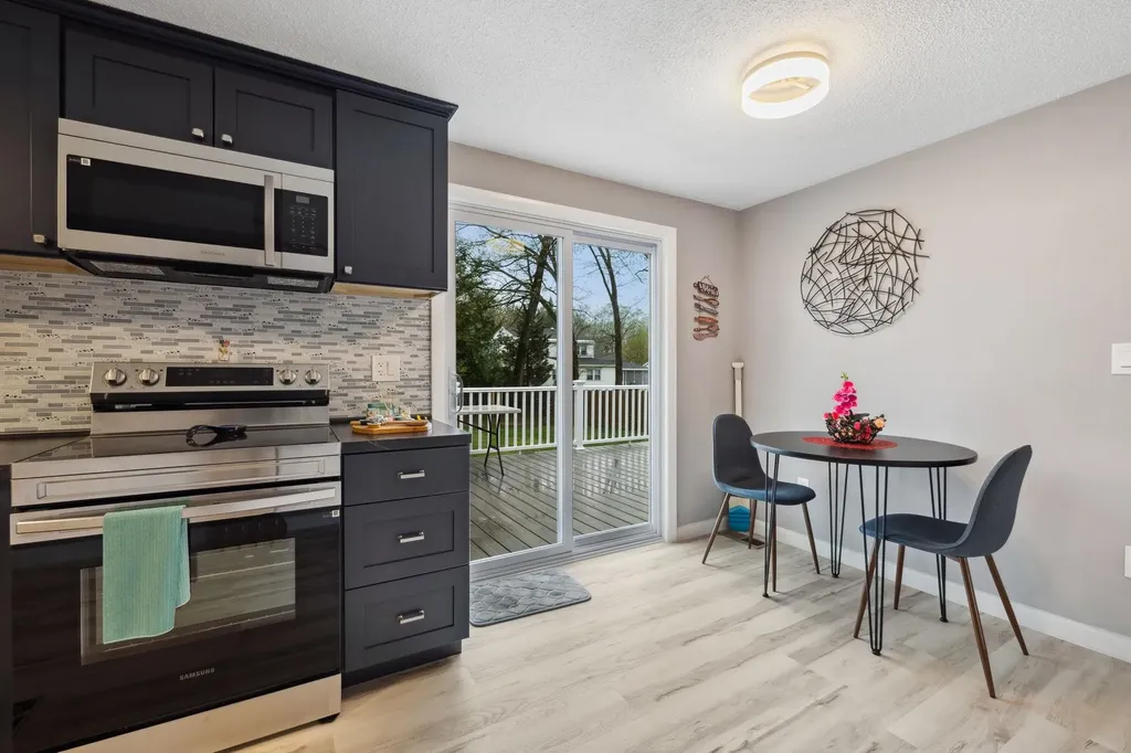 111 Sherwood Drive Manchester NH 03103