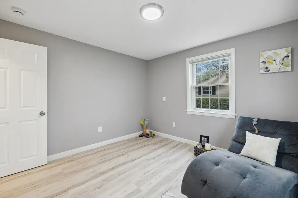 111 Sherwood Drive Manchester NH 03103