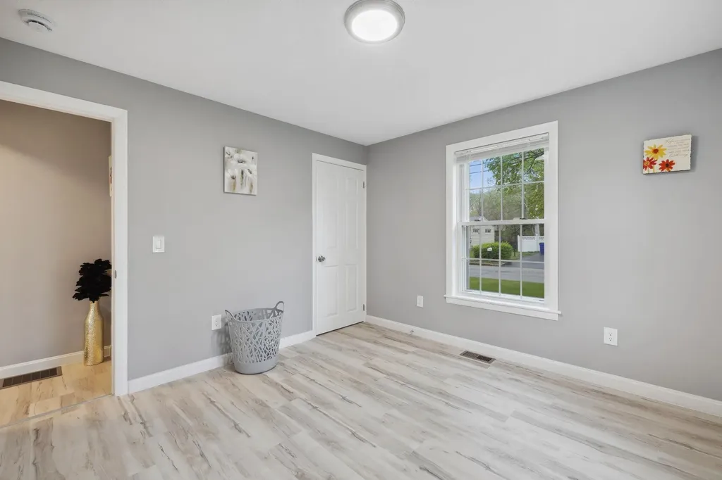 111 Sherwood Drive Manchester NH 03103