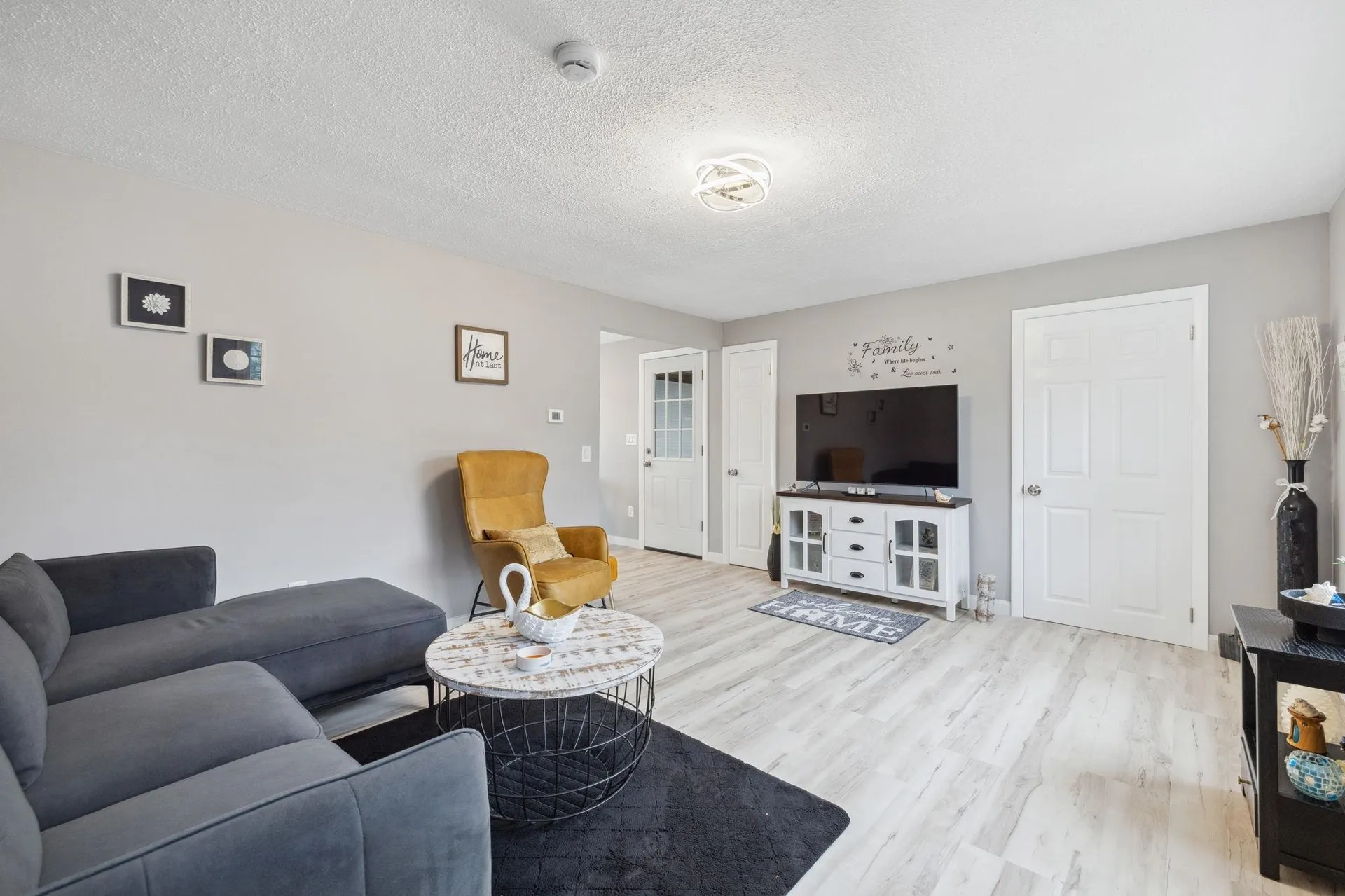 111 Sherwood Drive Manchester NH 03103