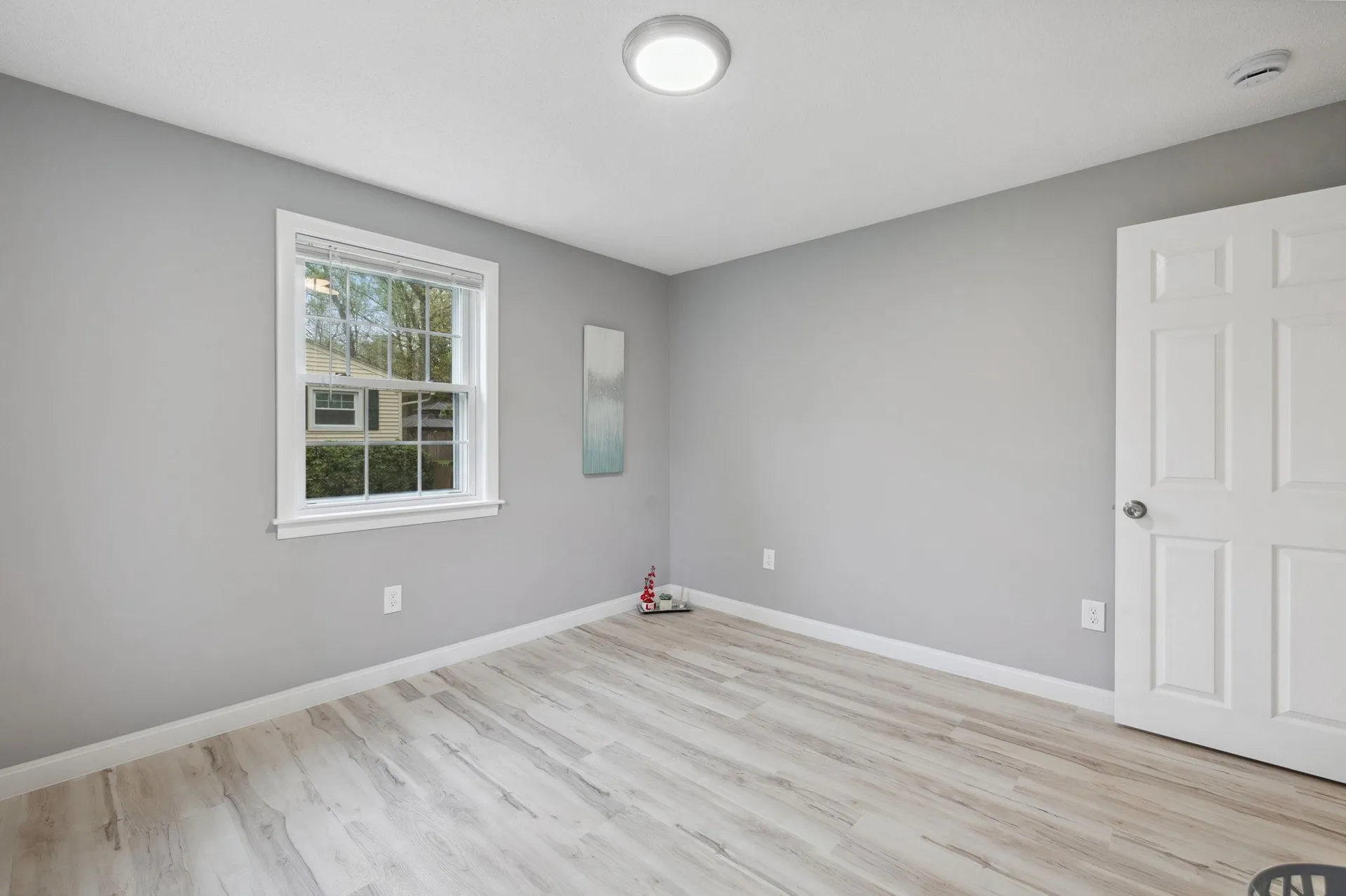 111 Sherwood Drive Manchester NH 03103