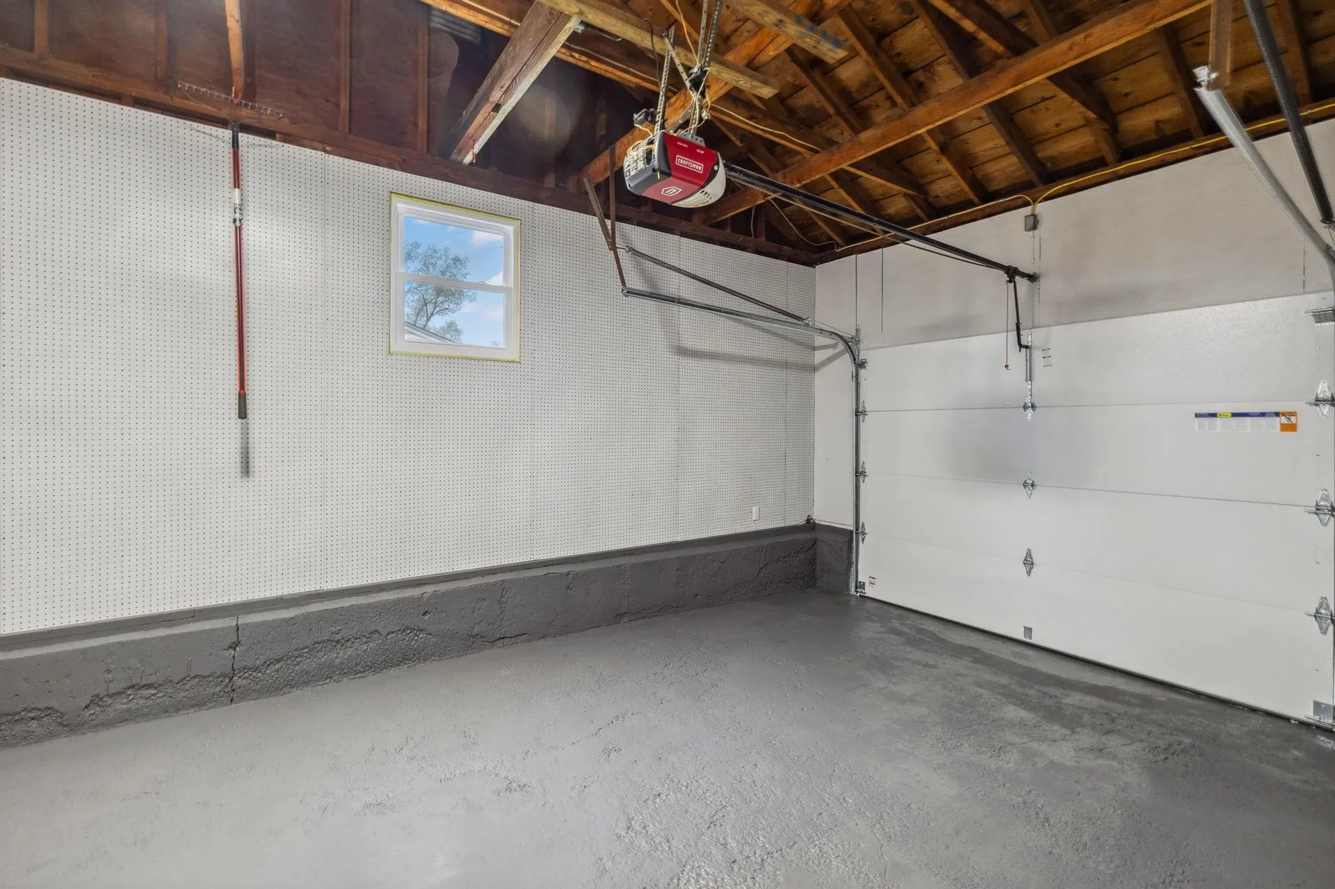 111 Sherwood Drive Manchester NH 03103